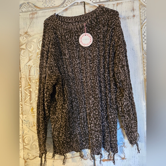 Womens Umgee Frayed Black and Cream Textured Sweater Med New - Picture 7 of 11